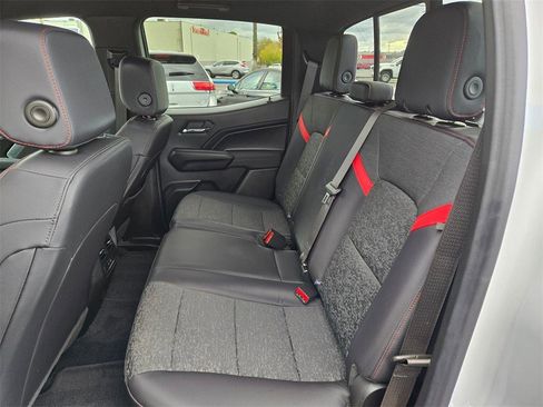 Certified 2024 Chevrolet Colorado Z71 w/ Advanced Trailering Package image 9