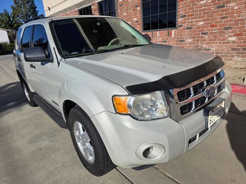 Used 2008 Ford Escape XLT image 1