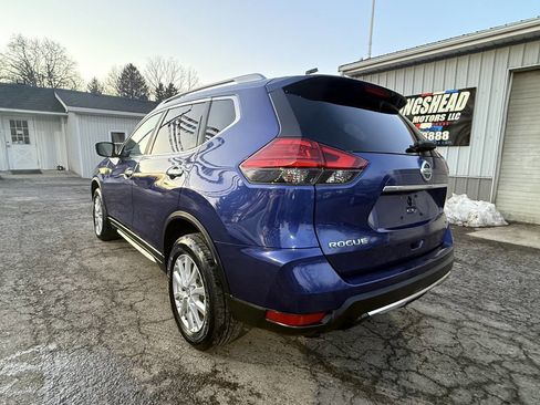 Used 2017 Nissan Rogue S image 8