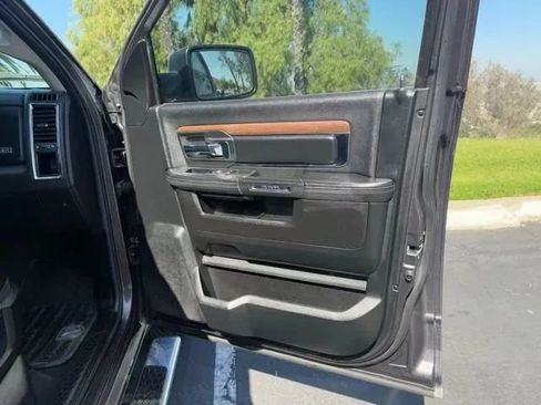 Used 2014 RAM 1500 Laramie w/ Convenience Group RWD image 10