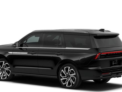 New 2026 Lincoln Navigator Reserve AWD/4WD image 25