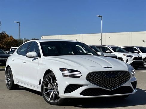 Used 2025 Genesis G70 2.5T image 2
