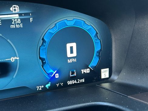 Certified 2025 Ford Bronco Sport Outer Banks w/ Outer Banks Tech Package+ AWD/4WD image 15