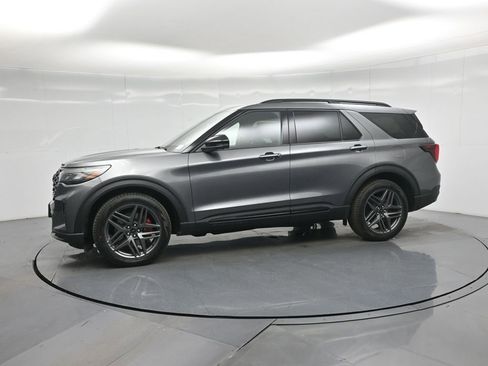 New 2026 Ford Explorer ST w/ Sun And Sound Package image 29