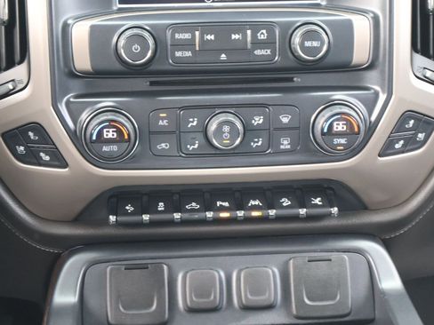 Used 2017 GMC Sierra 1500 Denali w/ Denali Ultimate Package AWD/4WD image 16