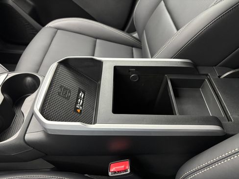 New 2027 GMC Terrain Elevation w/ Elevation Premium Package FWD image 30