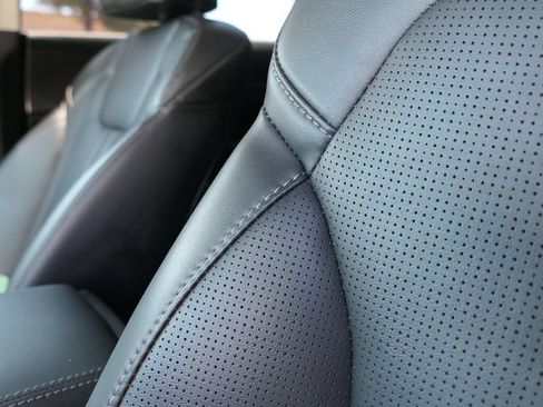 Used 2024 Kia Sorento S w/ Panoramic Sunroof Package FWD image 12