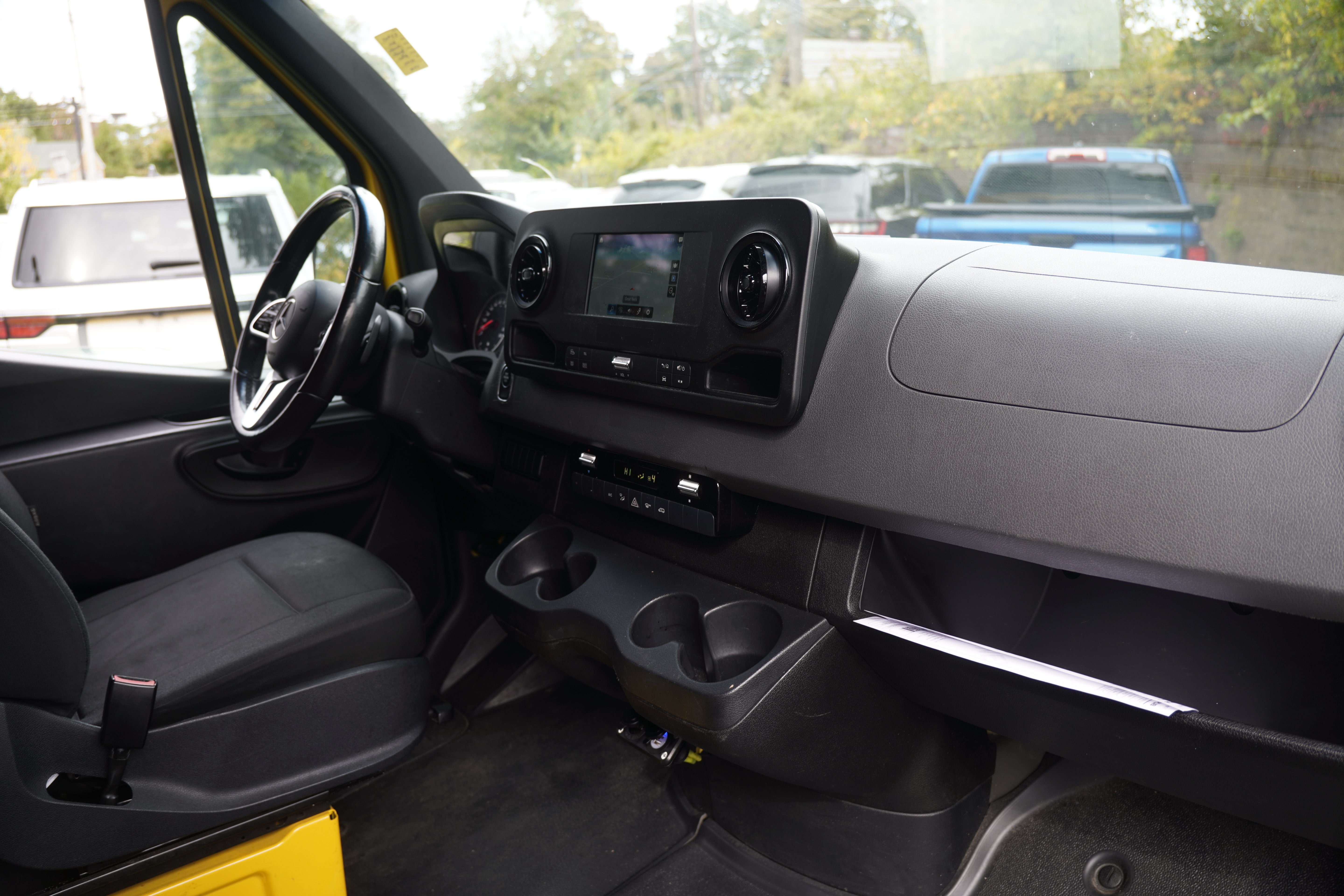 Used 2021 Mercedes-Benz Sprinter 2500 w/ Acoustic Package image 31