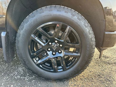 Used 2025 Chevrolet Silverado 1500 RST image 24