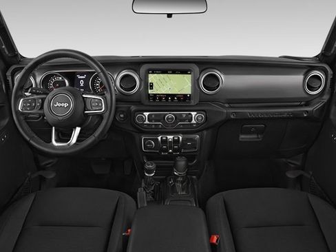 Used 2024 Jeep Wrangler Unlimited Sahara w/ Technology Group AWD/4WD image 3