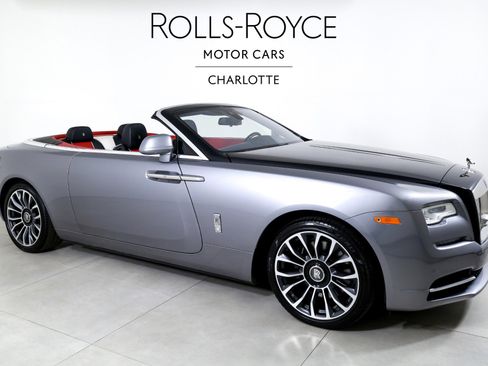 Used 2019 Rolls-Royce Dawn image 5