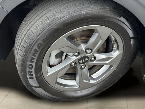 Used 2021 Kia K5 LXS image 37