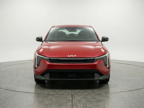 Used 2025 Kia K4 FWD image 2