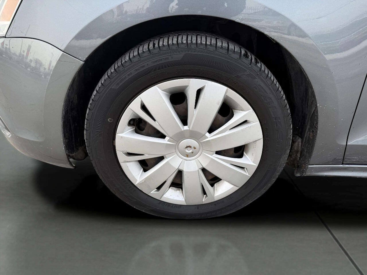Used 2012 Volkswagen Jetta SE FWD image 19