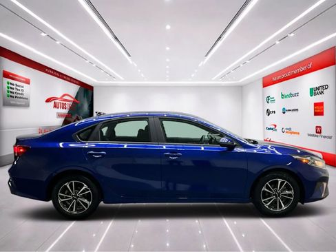 Used 2024 Kia Forte LXS w/ LXS Technology Package image 8