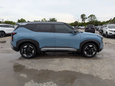 New 2027 Kia Seltos S FWD image 10