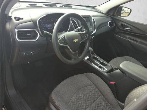 Used 2022 Chevrolet Equinox LT FWD image 10