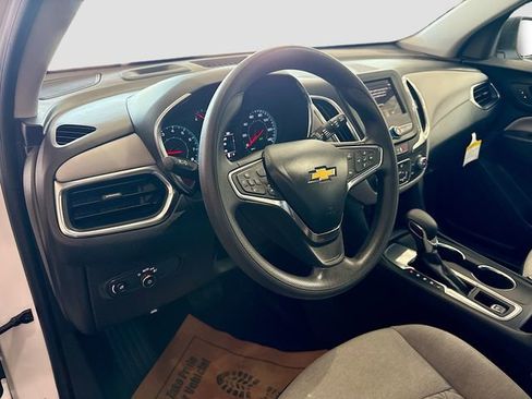 Used 2024 Chevrolet Equinox LS FWD image 10