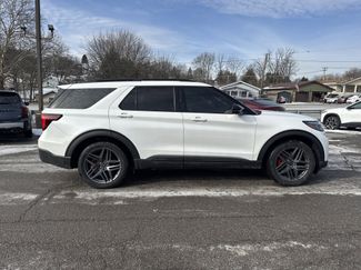 Used 2025 Ford Explorer ST video 2