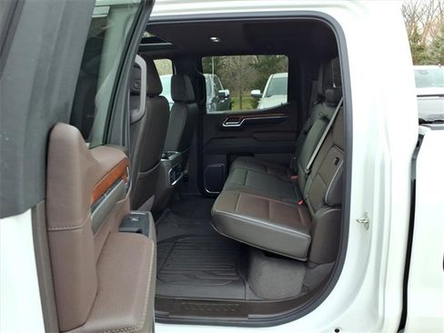 Used 2023 GMC Sierra 1500 Denali w/ Denali Reserve Package image 11