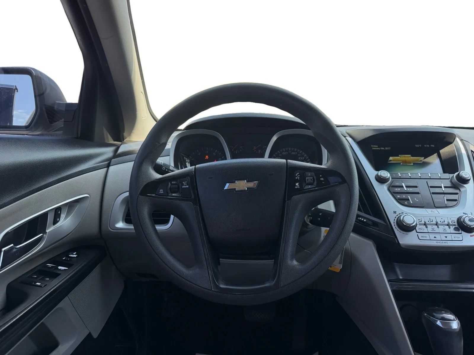 Used 2017 Chevrolet Equinox LS FWD image 15
