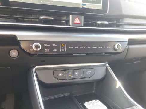 New 2026 Kia Carnival SX w/ SX Dark Edition Package image 26