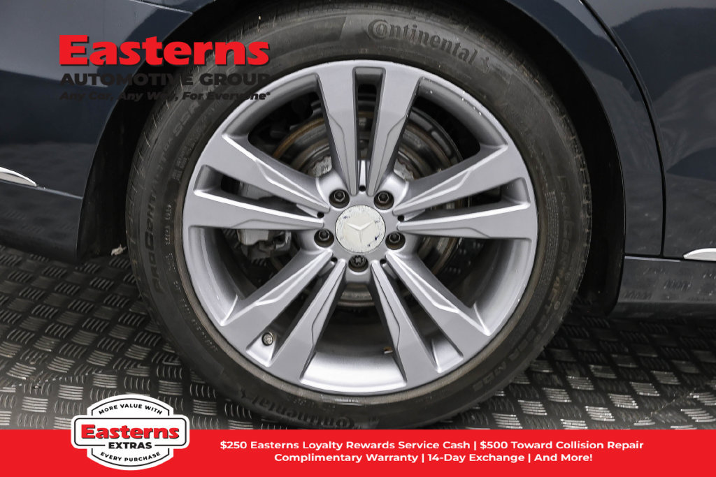 Used 2017 Mercedes-Benz S 550 4MATIC Sedan w/ Premium Package image 32