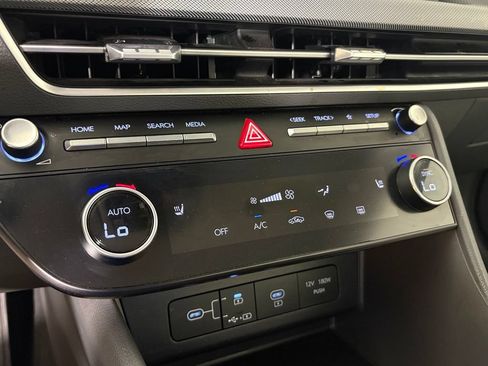 Used 2025 Hyundai Sonata SEL FWD image 27