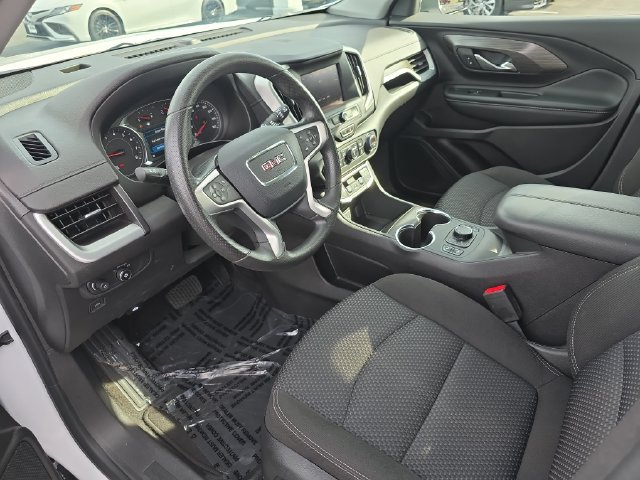 Certified 2024 GMC Terrain SLE w/ Driver Convenience Package FWD image 16