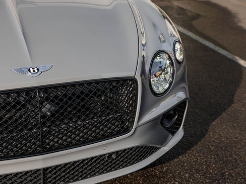 Used 2023 Bentley Continental GT Mulliner image 32