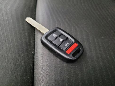 Used 2017 Honda Accord LX image 32