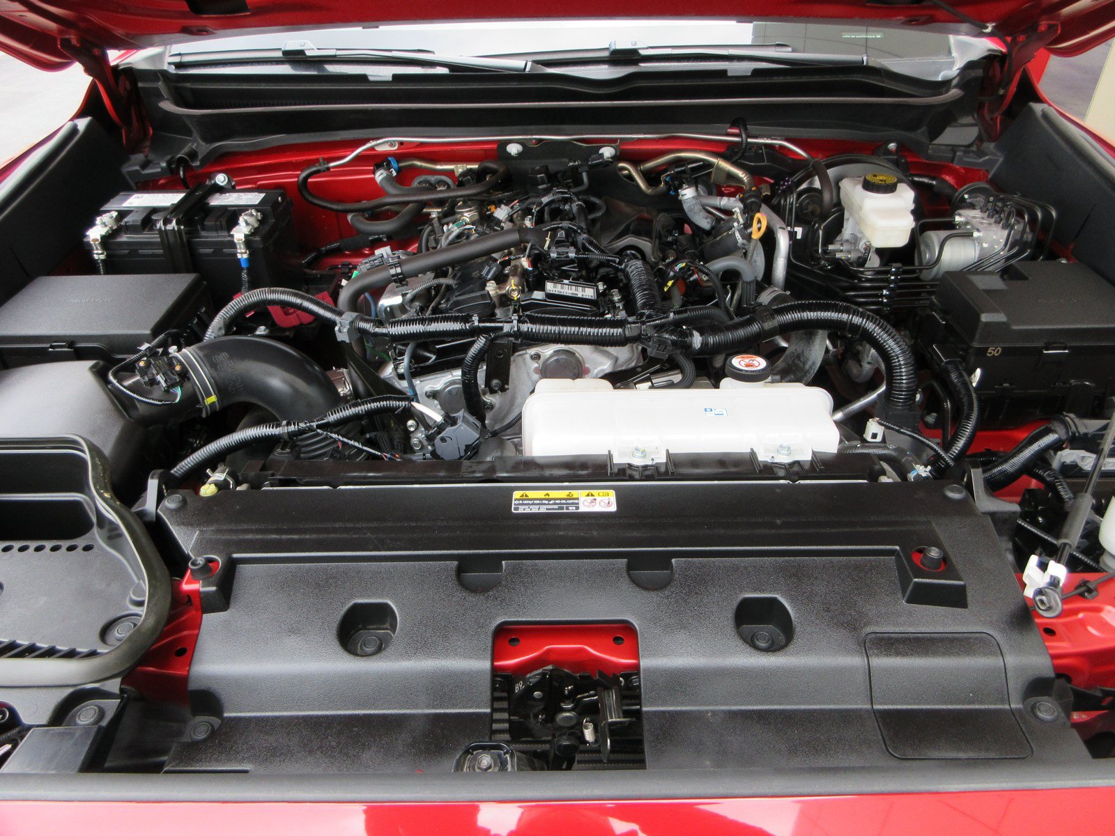 Used 2025 Toyota Tacoma SR5 AWD/4WD image 45