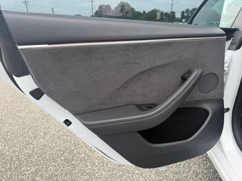 Used 2024 Tesla Model 3 Long Range AWD/4WD image 14