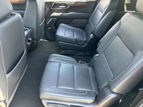 Used 2025 GMC Yukon XL Denali w/ Sun & Power Step Package AWD/4WD image 26