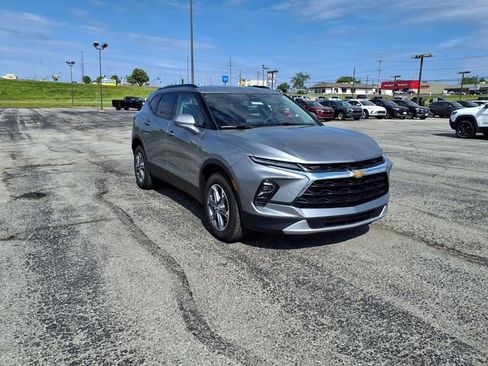 Used 2024 Chevrolet Blazer LT w/ Convenience Package FWD image 5