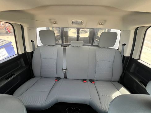 Used 2015 RAM 2500 Tradesman w/ Chrome Appearance Group AWD/4WD image 27