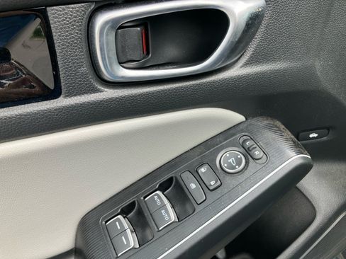 Certified 2025 Honda Civic Sport Touring image 36