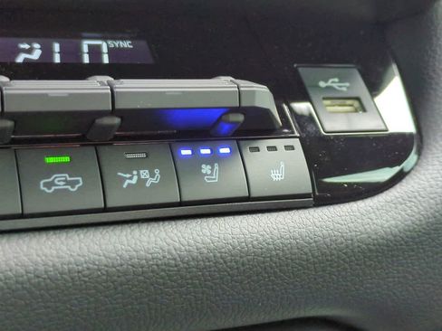 New 2026 Toyota Tundra Limited AWD/4WD image 21
