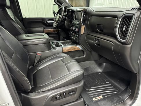 Used 2021 Chevrolet Silverado 2500 High Country w/ Z71 Off-Road Package AWD/4WD image 15