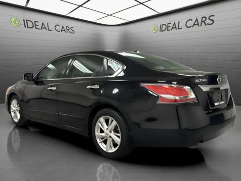 Used 2015 Nissan Altima 2.5 SL w/ Technology Package FWD image 7