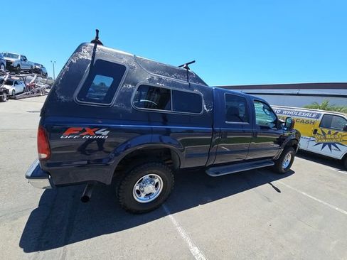 Used 2004 Ford F250 Lariat AWD/4WD image 3
