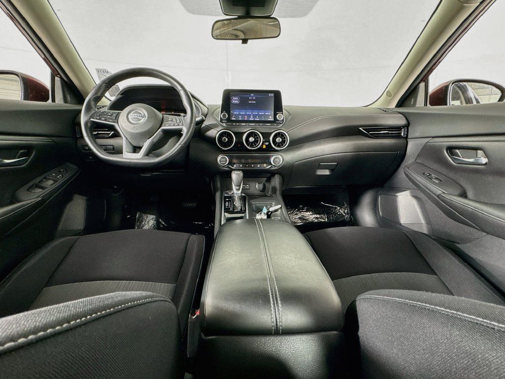 Used 2020 Nissan Sentra SV FWD image 12