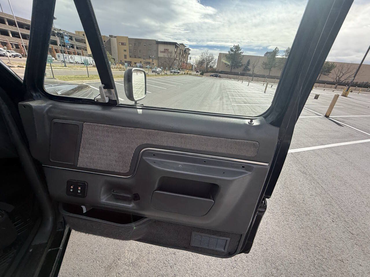 Used 1990 Ford Bronco AWD/4WD image 23