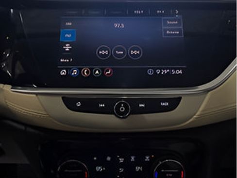 Used 2020 Buick Encore GX Essence w/ Experience Buick Package AWD/4WD image 20