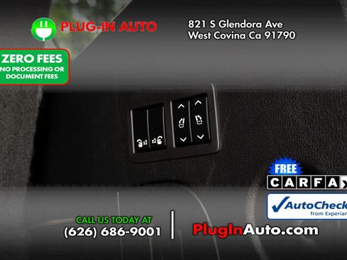 Used 2019 Cadillac Escalade Premium Luxury RWD image 16
