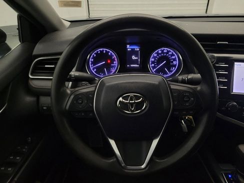 Used 2019 Toyota Camry LE FWD image 22