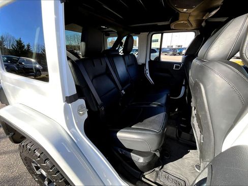 Used 2024 Jeep Wrangler Unlimited Rubicon 4xe image 16