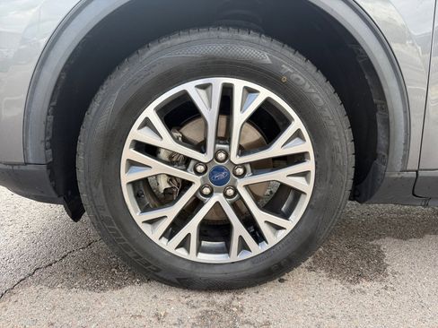 Used 2021 Ford Escape SEL w/ Technology Package image 26