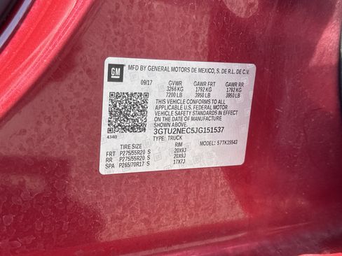 Used 2018 GMC Sierra 1500 SLT AWD/4WD image 33