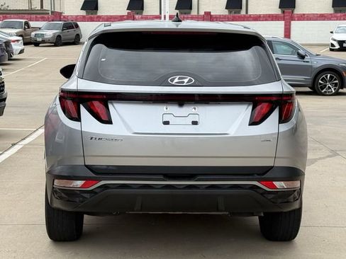 Used 2024 Hyundai Tucson SE AWD/4WD image 5